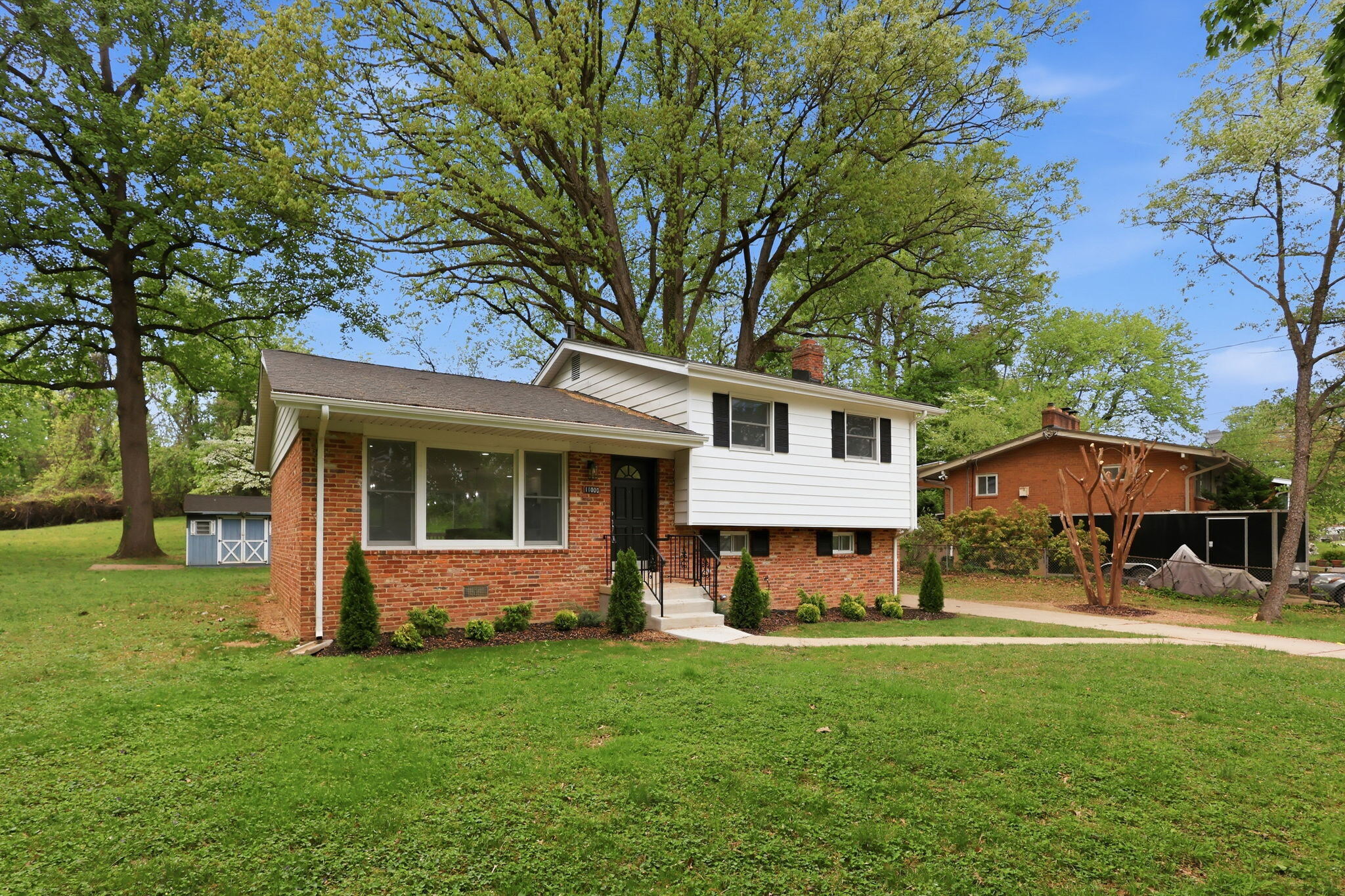 Exterior & Entry
