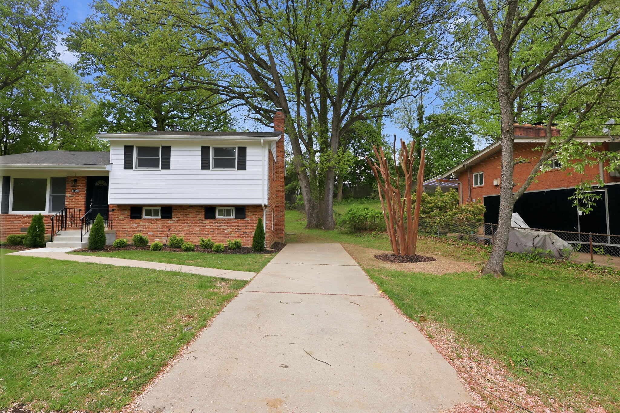 Exterior & Entry