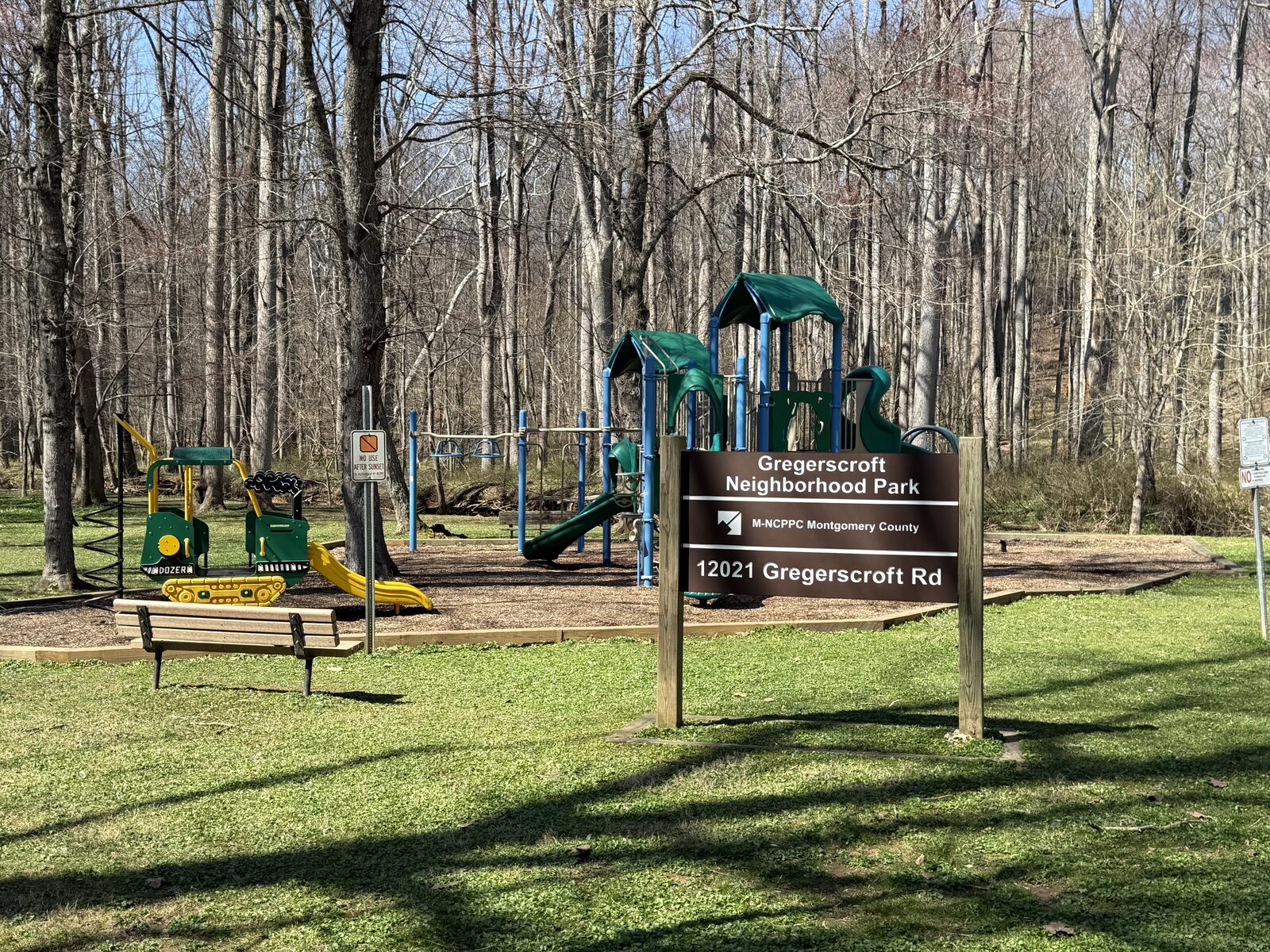 Gregerscroft Neighborhood Park - 12021 Gregerscroft Rd, Potomac, MD 20854